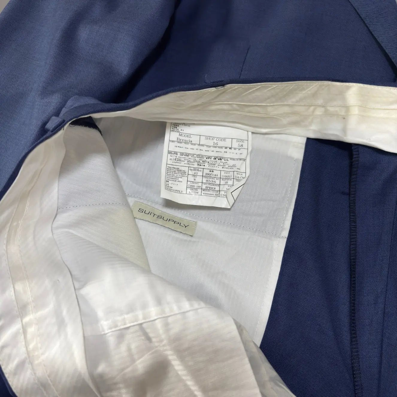 Navy Suit Suitsupply 100% Wool - 58 - Excellent Condition - Revaleur