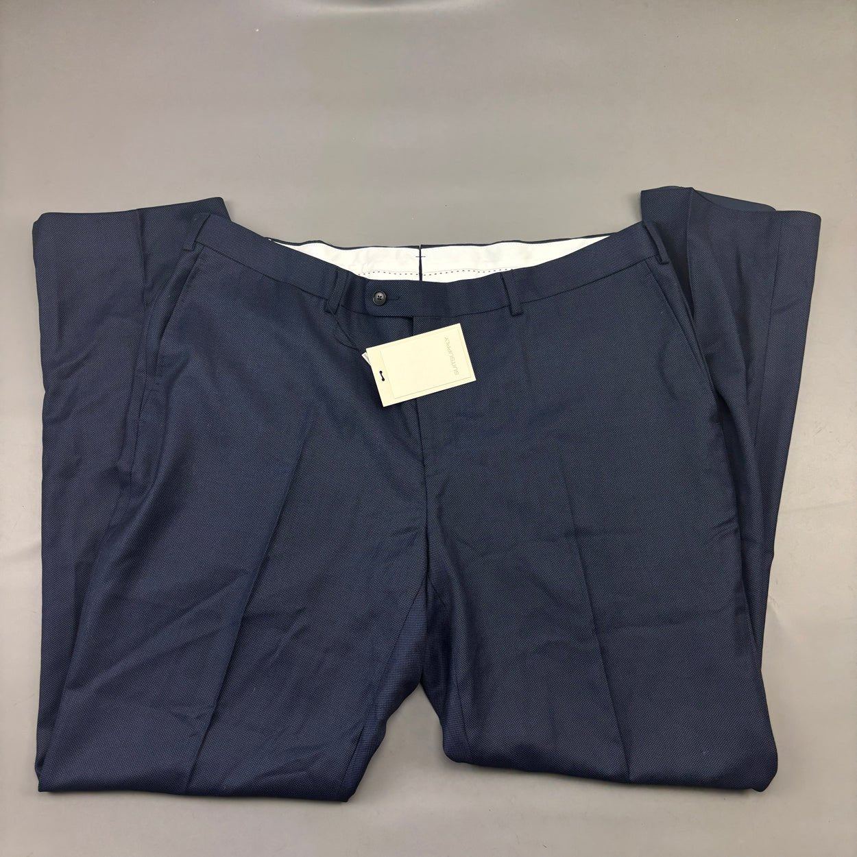 Navy Suitsupply Suit Pants - Men W30 - New With Tags - Revaleur