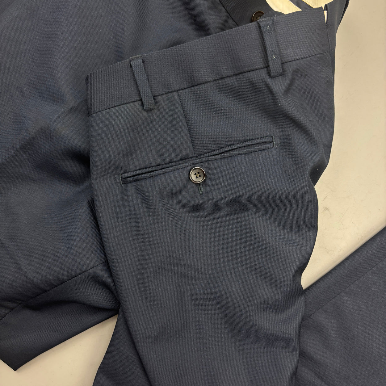 Navy Suitsupply Trousers - Men W40 - Very Good - Revaleur