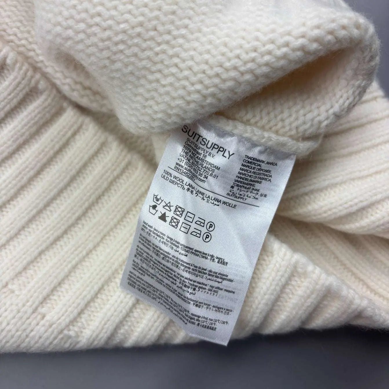 White Suitsupply Knitted Sweater - Men L - New With Tags - Revaleur