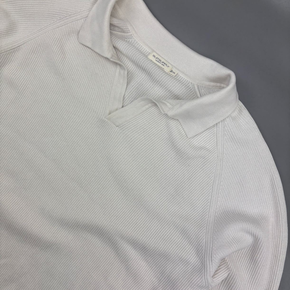 White Suitsupply Longsleeve Polo Shirt - Men XXL - Very Good - Revaleur