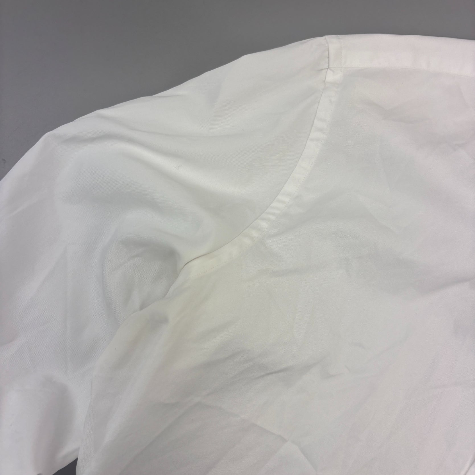 White Suitsupply Shirt - Men 41 - Very Good - Revaleur