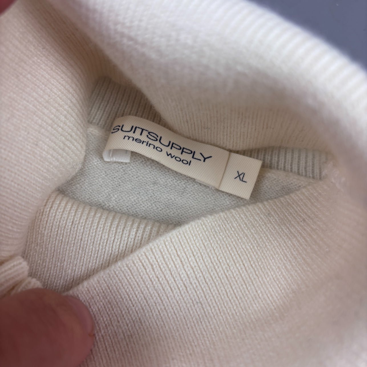 White Suitsupply Turtleneck - Men XL - New - Revaleur