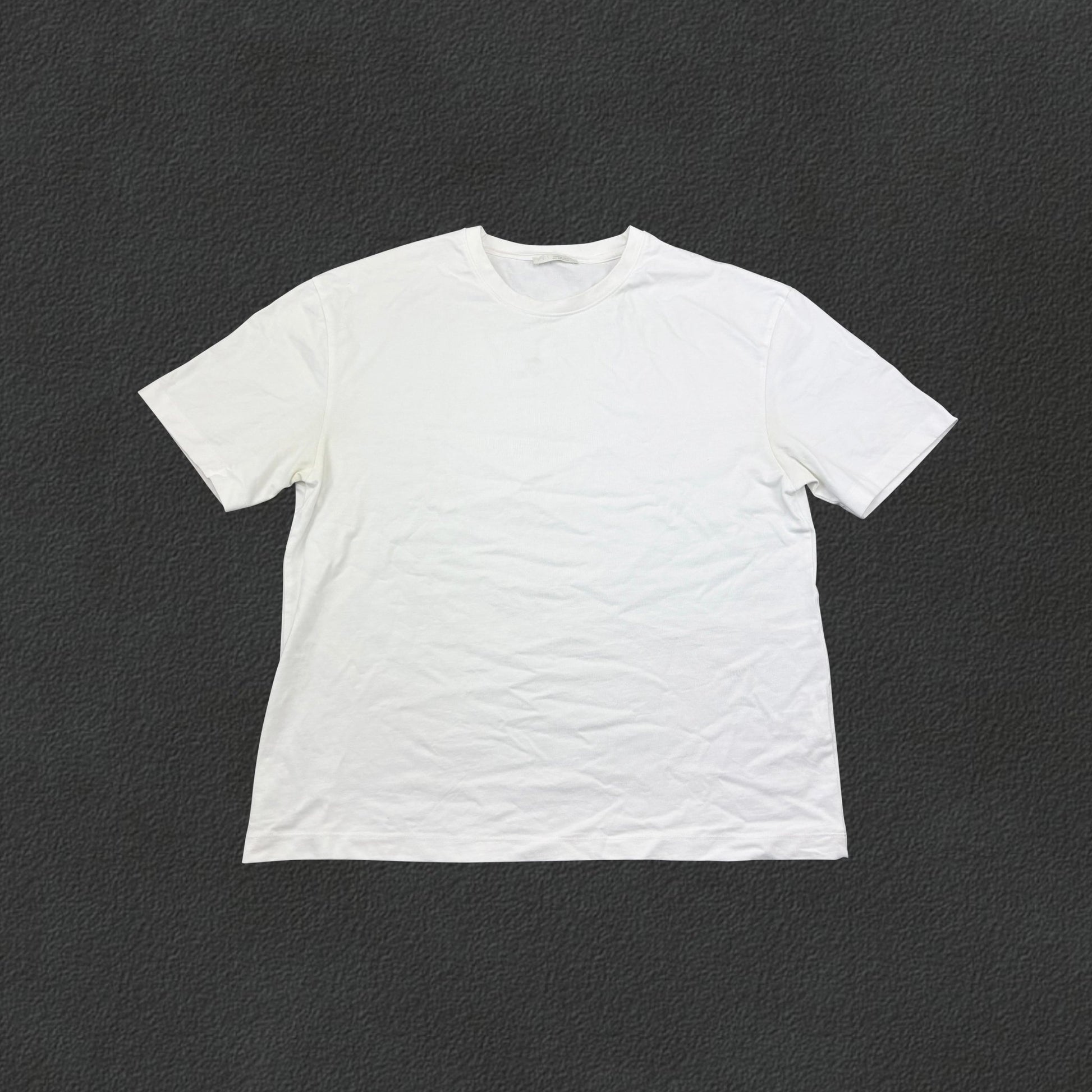White Zara T-shirt - Men XL - Very Good - Revaleur